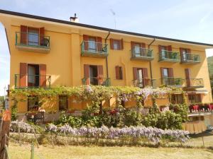 3 star hotell Hotel Montebaldina San Zeno di Montagna Itaalia