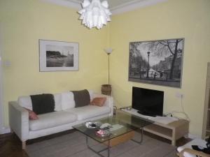 Espacioso 140 m2 y calidad a 250 metros playa y puerto deportivo 5hab 2 baños VUT2917AS