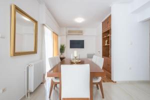 Athens Del Sol Suite