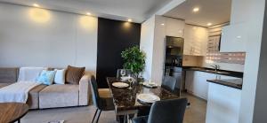 Accommodation Front - Charming 2 Sleeper in Point Waterfront