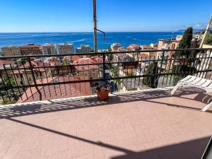 Appartamento con 3 Camere da Letto