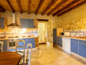 Maisons de vacances Gite Conne-de-Labarde, 4 pieces, 6 personnes - FR-1-616-324 : photos des chambres