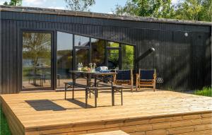 Awesome Home In Sunds With Lake View