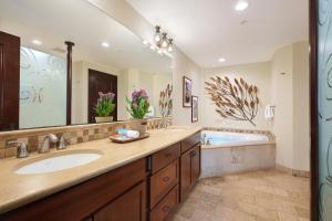 Waipouli Beach Resort A301