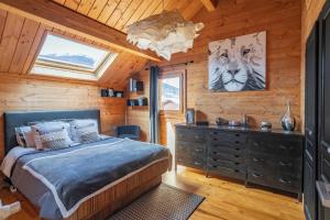 Chalets Chalet Datcha a 10 mn des pistes : photos des chambres