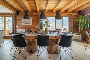 Chalets Chalet Datcha a 10 mn des pistes : photos des chambres