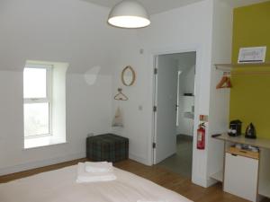 Jog 1 Bed Ensuite by Together Travel