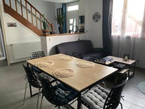 Logement au calme à 20 minutes a pied du circuit avec garage privé
