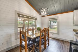 Pet-Friendly Texas Home with Furnished Patio and Grill