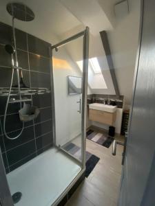 Logement au calme à 20 minutes a pied du circuit avec garage privé