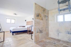 Maisons de vacances Combe Jolie, piscine, jacuzzi, wifi : photos des chambres