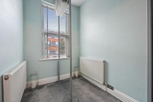 Wembley Luxury Residence- Opulence House