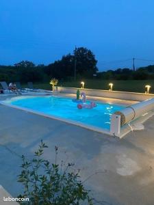 Villas Maison 6km de Sarlat piscine chauffee et jacuzzi : photos des chambres