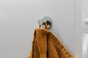 Lys 3 værelses lejlighed med 26 m2 sydvendt altan