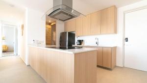 Brand New Condo Aria Ocean 614 by Kivoya