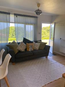 27 Sea Valley Chalet