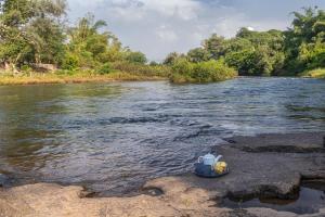 SaffronStays RiverFront Manor, 5-BDR pool villa by Pej River