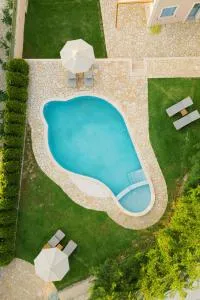 Vasilopoulos Residences - Villa Anthia with jacuzzi & shared pool - Kokoláta