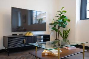 Leicester City Center Spacious Penthouse ApartmentTheatre nearby