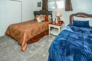 Buffalo Crossing - Spacious mountain home with game room and a hot tub for everyone to enjoy!