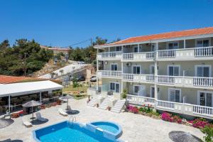 Boutique Giannikis By The Beach