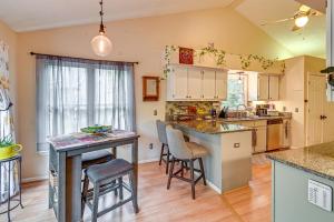 Serene Sanford Home with Community Pool - Near Beach