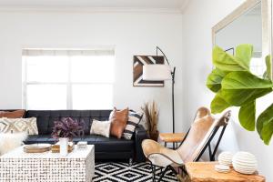 Relax in Style Near the Heart of Music City