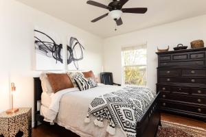 Relax in Style Near the Heart of Music City