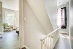 Cincinnati Vacation Rental about 4 Mi to Downtown!