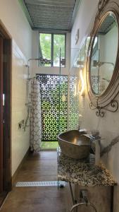 Rustys Hideaway - Adorable tiny house on a beautiful farm