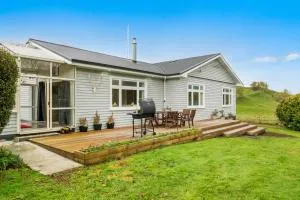 Staghead Cottage - Manawatu Holiday Home - Dannevirke