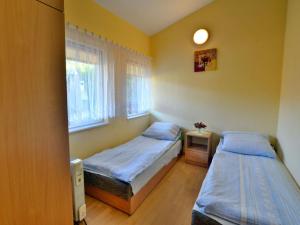 Single-story holiday home close to the beach