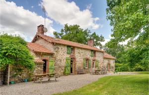 Maisons de vacances Stunning Home In Nieul Le Dolent With Outdoor Swimming Pool, Wifi And Private Swimming Pool : photos des chambres