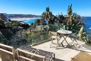 Sweeping Ocean Views - Bondi Beach 2 bed + parking