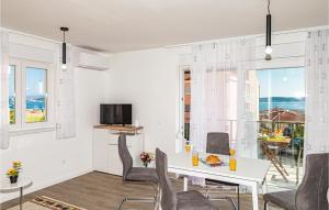 Awesome Apartment In Kastel Kambelovac