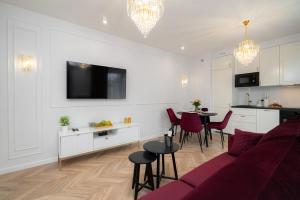 Exclusive Crystal Apartment