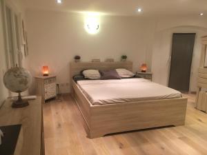 Villas Loft d'exception 350m2 spacieux et lumineux avec piscine a 15 min de la mer : photos des chambres