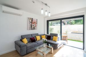 Unique Treasure Apartment