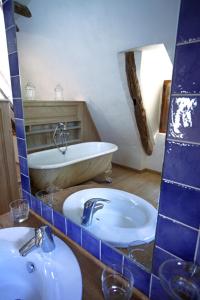 B&B / Chambres d'hotes Sarrasins Bed and Breakfast : photos des chambres