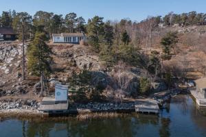 Spectacular lake plot, Stockholm archipelago