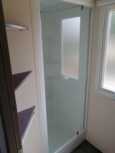 Campings Mobil home climatise 5 pers 11210 port la nouvelle : photos des chambres