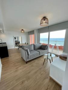 Lujoso apartamento Playa San Juan