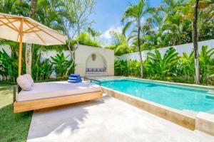 Villa Chandika - 4 BDR Villa with private Pool, walk to the beach