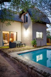 Nkanyi Wildlife House & Cottage