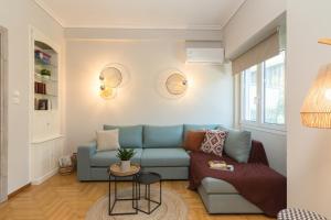 Spacious 2 Bedroom Apartment In Koukaki