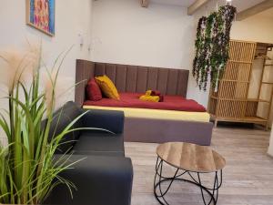 SELF CHECK-IN old town STUDIO