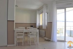 Appart'hotels Adonis Grandcamp - Residence Les Isles De Sola : Appartement 1 Chambre avec Balcon ou Terrasse (4 Personnes)