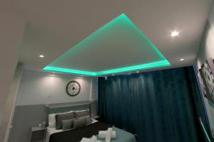 Modern Studio with a Sea View and Pool Access Ponderosa 801