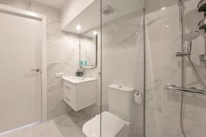 Modern Studio with a Sea View and Pool Access Ponderosa 801