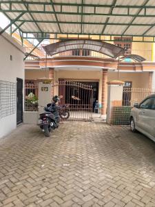 Kos Putri BANDARA Syariah- Kos Harian, Mingguan, Bulanan